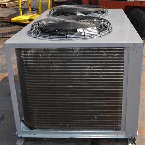 Carrier 12.5 ton Air Conditioner Model 38AKS014  