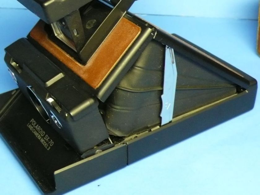 Vintage Polaroid SX  70 Land Camera Model 3 with Leather Carrying Case 