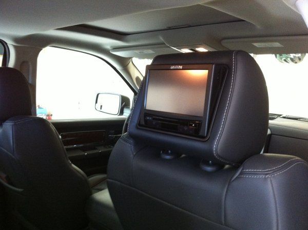 Dodge Ram 1500 Dual DVD Headrest Video Players Monitors  